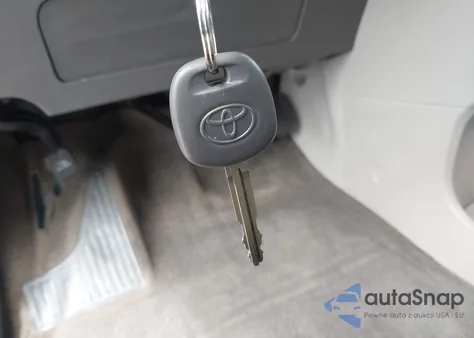 2016 Toyota Sienna L 7 Passenger z USA, uszkodzony, nr VIN 5TDZK3DC7GS704548